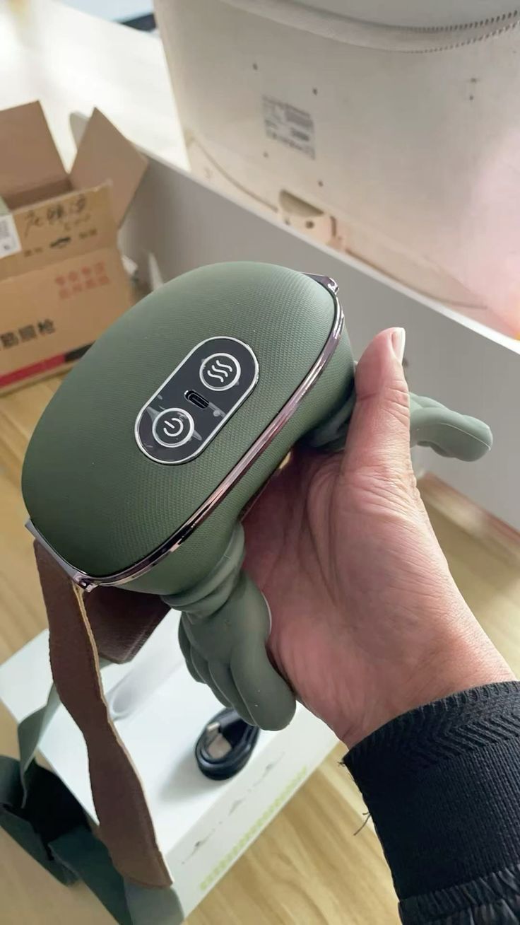 🌿 4D Bionic Heated Neck & Shoulder Massager – Deep Kneading Shiatsu Massage Pillow with Heat Therapy & Ergonomic Palm Design